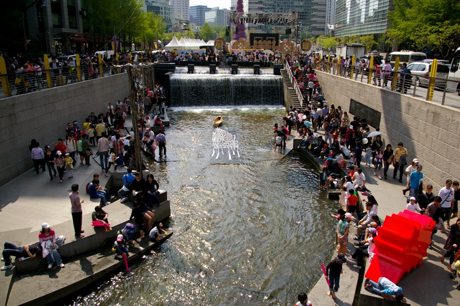 Crowds gather along the Cheonggyecheon during the Spring Lantern Festival